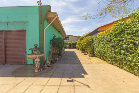 Casa à venda com 150m², 2 quartos e 2 vagas Casa à venda com 150m², 2 quartos e 2 vagasQuintal