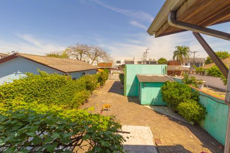 Casa à venda com 150m², 2 quartos e 2 vagas Casa à venda com 150m², 2 quartos e 2 vagasVista da Varanda