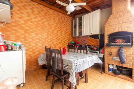 Casa à venda com 216m², 3 quartos e 1 vagaChurrasqueira