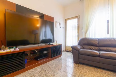 Casa à venda com 216m², 3 quartos e 1 vagaSala