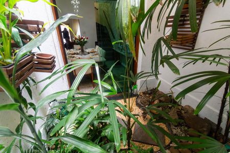 Casa à venda com 216m², 3 quartos e 1 vagaJardim de Inverno