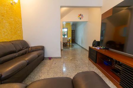 Casa à venda com 216m², 3 quartos e 1 vagaSala
