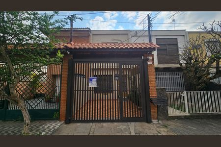 Casa à venda com 216m², 3 quartos e 1 vagaFachada