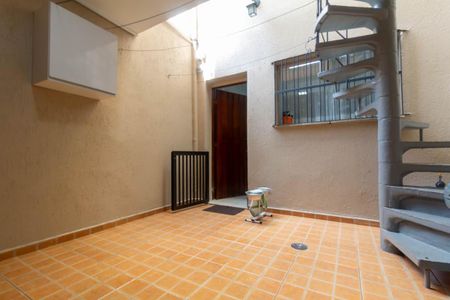 Casa à venda com 216m², 3 quartos e 1 vagaÁrea de Serviço