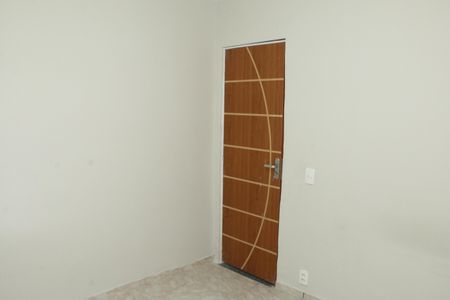 Quarto 1 de casa para alugar com 2 quartos, 75m² em Comendador Soares, Nova Iguaçu