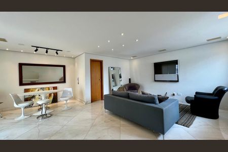 Apartamento à venda com 200m², 3 quartos e 2 vagasCobertura