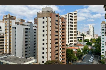 Apartamento à venda com 200m², 3 quartos e 2 vagasVista
