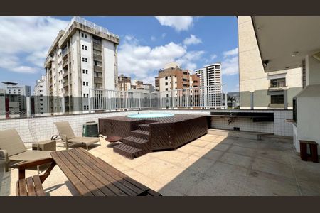 Apartamento à venda com 200m², 3 quartos e 2 vagasCobertura