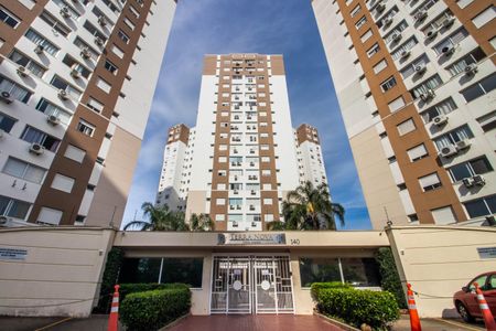 Apartamento para alugar com 70m², 2 quartos e 1 vaga Apartamento para alugar com 70m², 2 quartos e 1 vagaFachada
