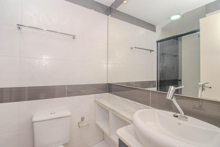 Apartamento para alugar com 70m², 2 quartos e 1 vaga Apartamento para alugar com 70m², 2 quartos e 1 vagaBanheiro Social