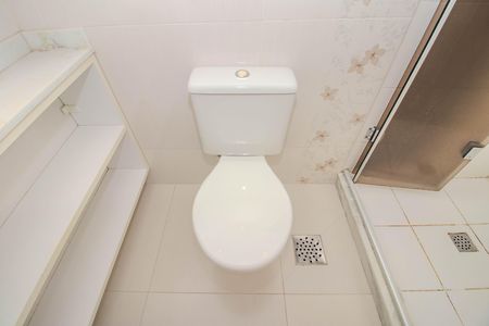 Apartamento para alugar com 70m², 2 quartos e 1 vaga Apartamento para alugar com 70m², 2 quartos e 1 vagaBanheiro da Suíte