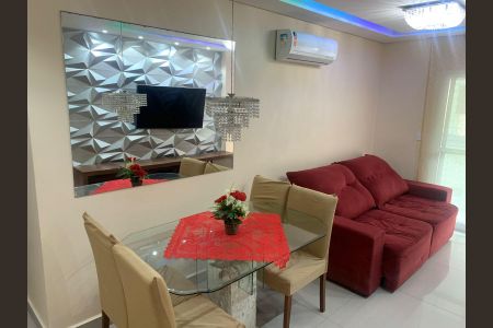 Sala de apartamento para alugar com 2 quartos, 85m² em Tupi, Praia Grande