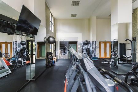 Apartamento à venda com 218m², 3 quartos e 5 vagasÁrea comum - Academia