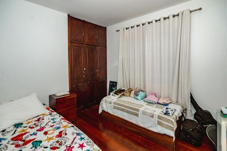 Casa à venda com 300m², 3 quartos e 3 vagasQuarto 2