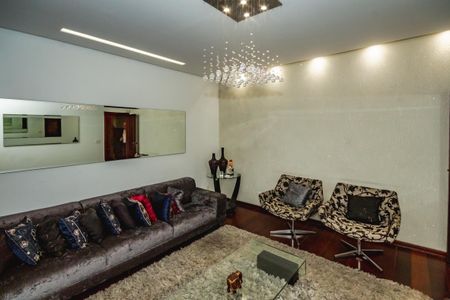 Sala de casa à venda com 3 quartos, 300m² em Santa Rosa, Belo Horizonte