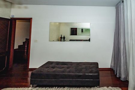 Sala de casa à venda com 3 quartos, 300m² em Santa Rosa, Belo Horizonte