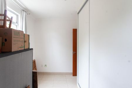 Apartamento à venda com 58m², 2 quartos e 1 vagaQuarto 2