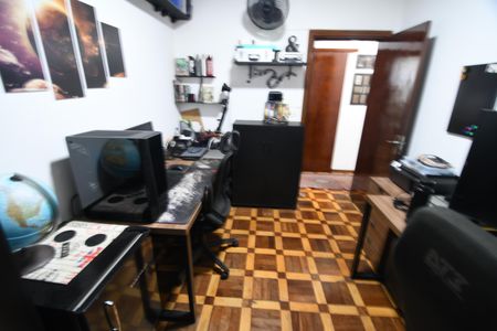 Casa para alugar com 400m², 3 quartos e 4 vagasEscritório