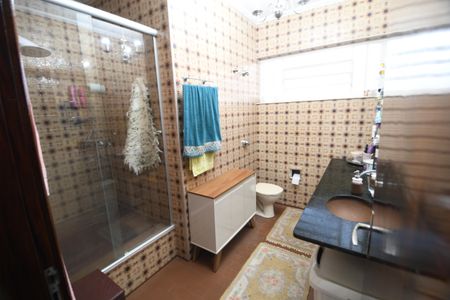 Casa para alugar com 400m², 3 quartos e 4 vagasBanheiro Social