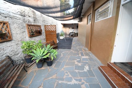 Casa para alugar com 400m², 3 quartos e 4 vagasQuintal