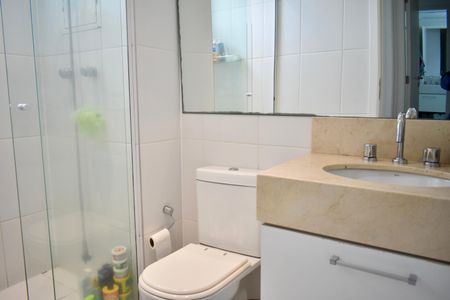 Apartamento à venda com 100m², 3 quartos e 2 vagas Apartamento à venda com 100m², 3 quartos e 2 vagasBanheiro Social