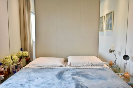 Apartamento à venda com 100m², 3 quartos e 2 vagas Apartamento à venda com 100m², 3 quartos e 2 vagasSuíte