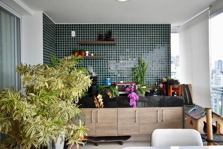 Apartamento à venda com 100m², 3 quartos e 2 vagas Apartamento à venda com 100m², 3 quartos e 2 vagasVaranda