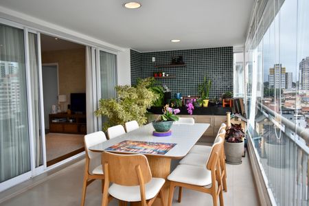 Apartamento à venda com 100m², 3 quartos e 2 vagas Apartamento à venda com 100m², 3 quartos e 2 vagasVaranda