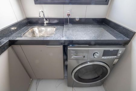 Apartamento à venda com 36m², 2 quartos e 1 vaga Apartamento à venda com 36m², 2 quartos e 1 vagaCozinha e Área de Serviço