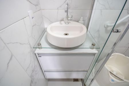 Apartamento à venda com 36m², 2 quartos e 1 vaga Apartamento à venda com 36m², 2 quartos e 1 vagaBanheiro