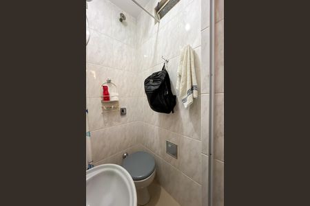 Casa à venda com 370m², 5 quartos e 3 vagas Casa à venda com 370m², 5 quartos e 3 vagasBanheiro de serviço