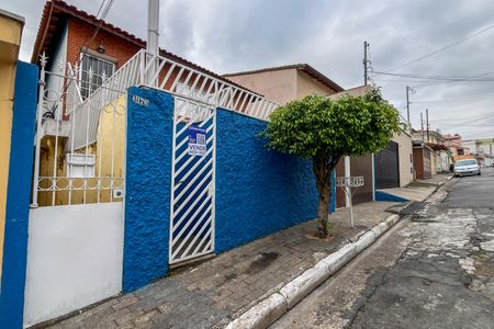 Casa à venda com 370m², 5 quartos e 3 vagas Casa à venda com 370m², 5 quartos e 3 vagasFachada