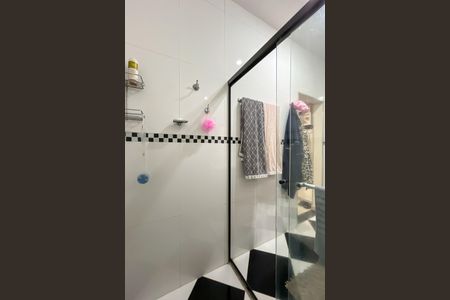 Casa à venda com 370m², 5 quartos e 3 vagas Casa à venda com 370m², 5 quartos e 3 vagasBanheiro da Suíte