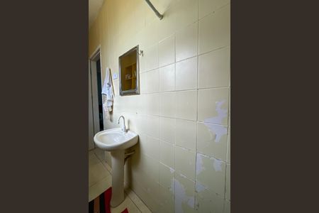 Casa à venda com 370m², 5 quartos e 3 vagas Casa à venda com 370m², 5 quartos e 3 vagasCasa 2 - Banheiro Social