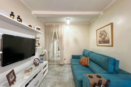 Casa à venda com 370m², 5 quartos e 3 vagas Casa à venda com 370m², 5 quartos e 3 vagasSala