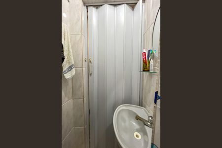 Casa à venda com 370m², 5 quartos e 3 vagas Casa à venda com 370m², 5 quartos e 3 vagasBanheiro de serviço