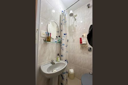 Casa à venda com 370m², 5 quartos e 3 vagas Casa à venda com 370m², 5 quartos e 3 vagasBanheiro de serviço