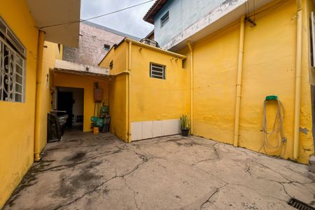 Casa à venda com 370m², 5 quartos e 3 vagas Casa à venda com 370m², 5 quartos e 3 vagasQuintal casa 2