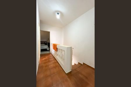 Casa à venda com 370m², 5 quartos e 3 vagas Casa à venda com 370m², 5 quartos e 3 vagasCasa 2 - Corredor