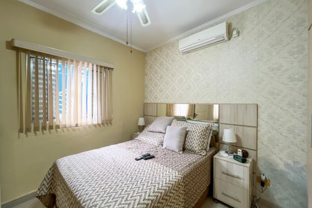 Casa à venda com 370m², 5 quartos e 3 vagas Casa à venda com 370m², 5 quartos e 3 vagasSuíte