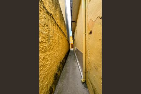 Casa à venda com 370m², 5 quartos e 3 vagas Casa à venda com 370m², 5 quartos e 3 vagasEntrada casa 2