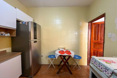 Casa à venda com 370m², 5 quartos e 3 vagas Casa à venda com 370m², 5 quartos e 3 vagasCasa 2 - Cozinha