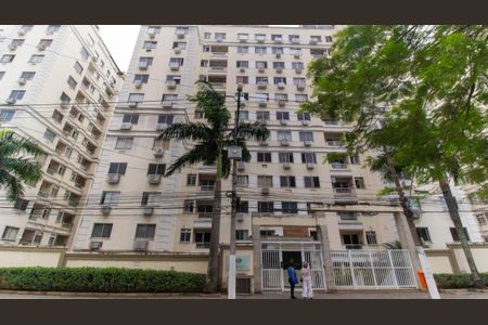 Apartamento à venda com 70m², 3 quartos e 1 vagaFachada