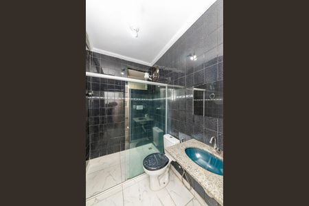 Banheiro de apartamento para alugar com 2 quartos, 90m² em Barro Preto, Belo Horizonte