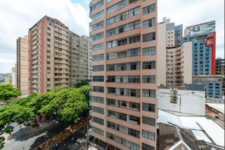 Vista da Sala de apartamento para alugar com 2 quartos, 90m² em Barro Preto, Belo Horizonte