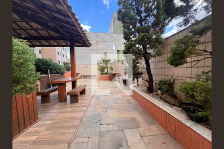 Apartamento à venda com 100m², 1 quarto e 1 vaga