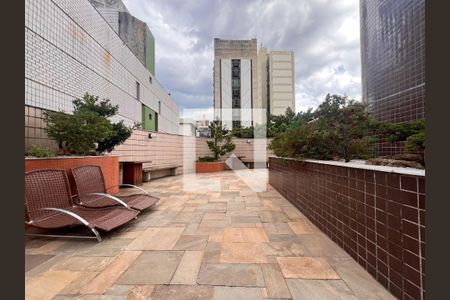 Apartamento à venda com 100m², 1 quarto e 1 vaga