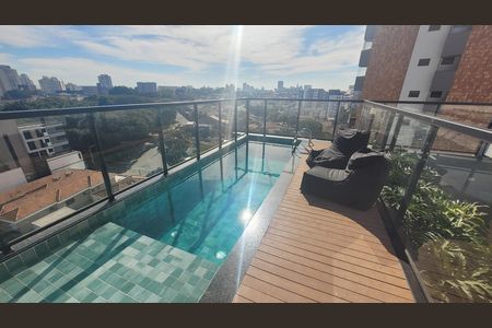 Apartamento à venda com 27m², 1 quarto e sem vaga Apartamento à venda com 27m², 1 quarto e sem vagaÁrea comum - Piscina