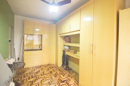 Quarto de apartamento à venda com 1 quarto, 54m² em Teresópolis, Porto Alegre
