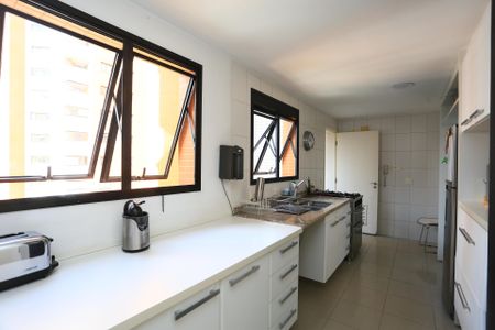 Apartamento para alugar com 160m², 3 quartos e 4 vagascozinha